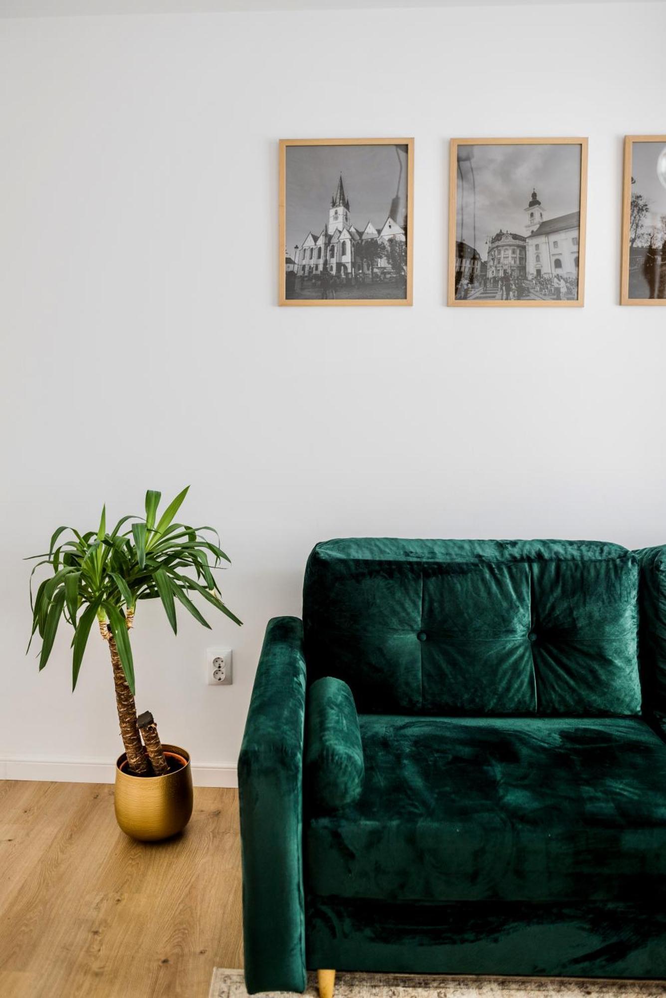 Amazing Mountain View Apartment Sibiu Exterior photo